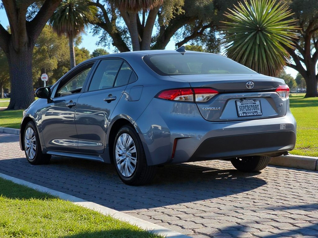 2024 Toyota Corolla LE photo 4