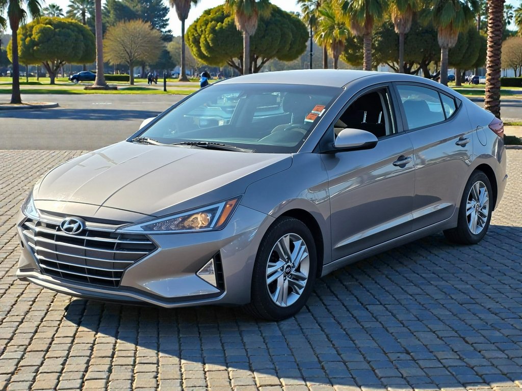 2020 Hyundai Elantra SEL photo 4
