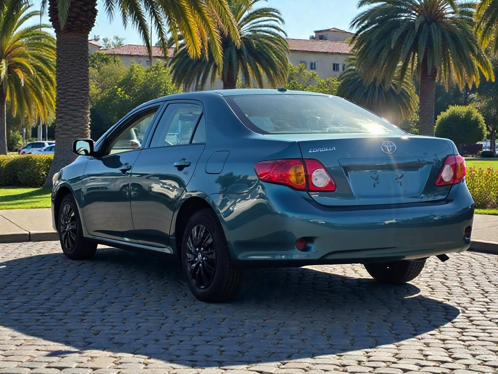 2009 Toyota Corolla photo 2