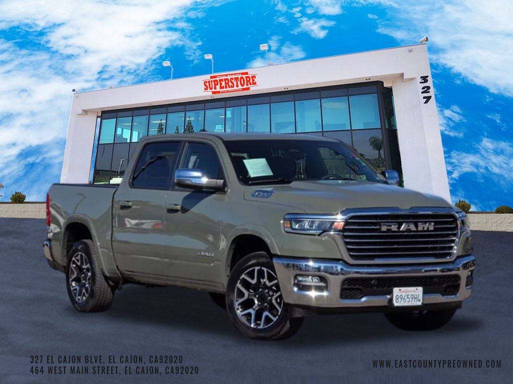 2026 RAM 1500 Laramie Crew Cab 4WD