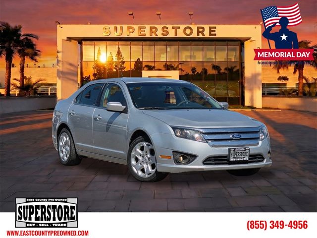 Ingot Silver Metallic 2011 Ford Fusion SE Sedan Front-Wheel Drive Manual
