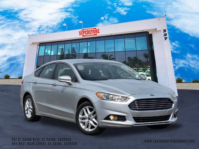 Ingot Silver Metallic 2014 Ford Fusion SE Sedan Front-Wheel Drive Automatic