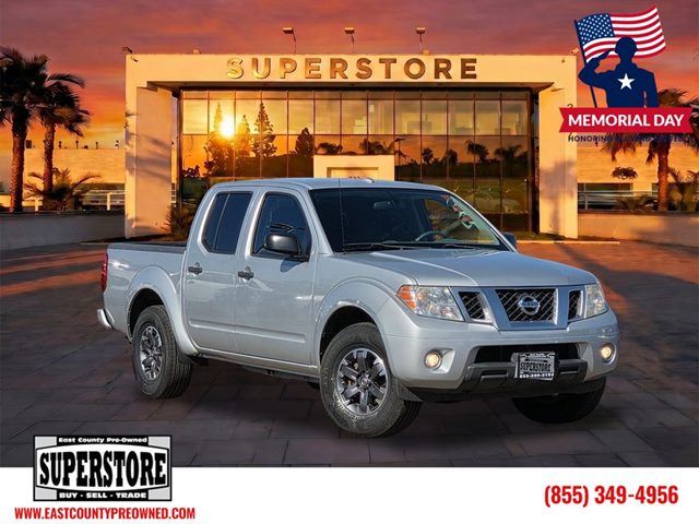 Brilliant Silver 2016 Nissan Frontier Desert Runner Crew Cab Pickup Truck 4X2 Automatic