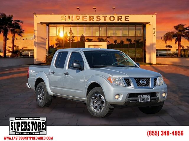 Brilliant Silver 2016 Nissan Frontier Desert Runner Crew Cab Pickup Truck 4X2 Automatic