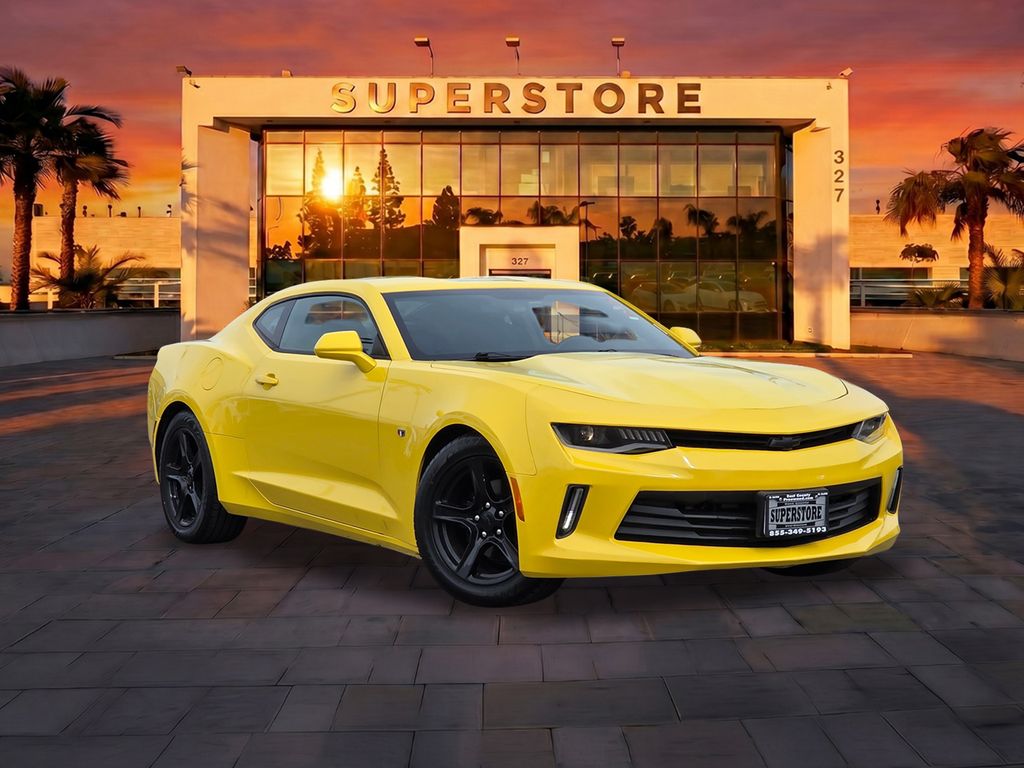 2017 Chevrolet Camaro 1LT Coupe RWD