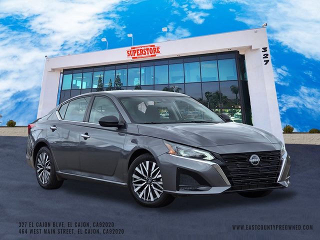 2024 Nissan Altima 2.5 SV FWD
