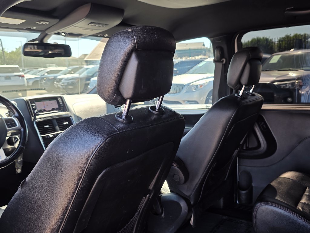 Photo 23 of this Dodge Grand Caravan