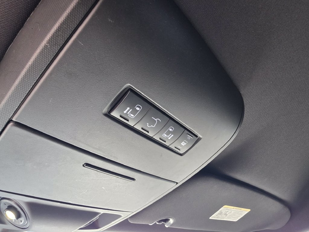 Photo 35 of this Dodge Grand Caravan