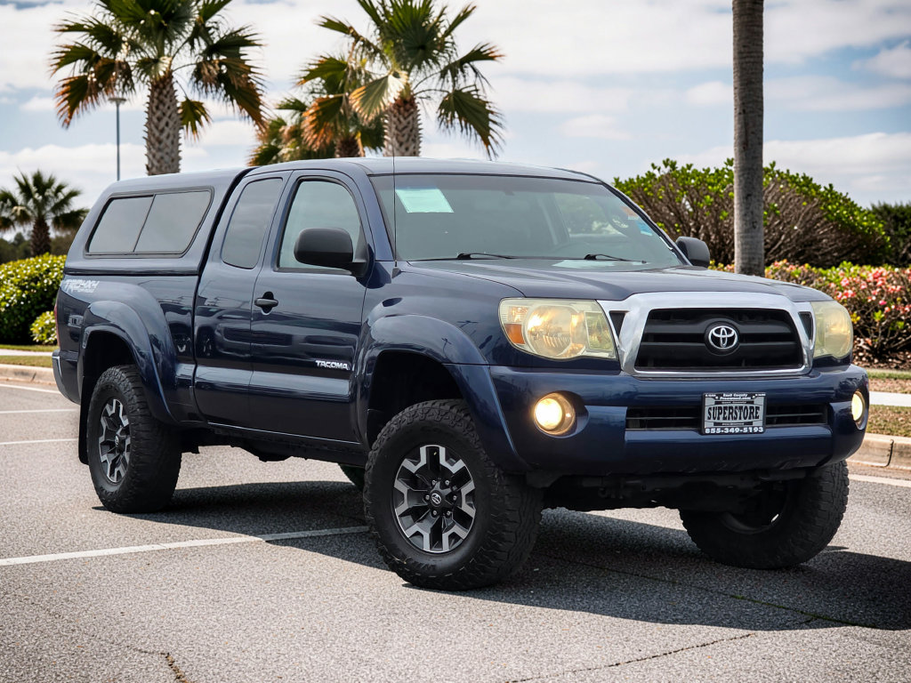 Photo 2 of this Toyota Tacoma