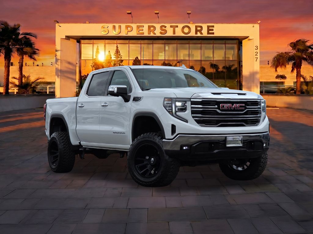 2025 GMC Sierra 4WD Crew Cab Short Box SLT's photo