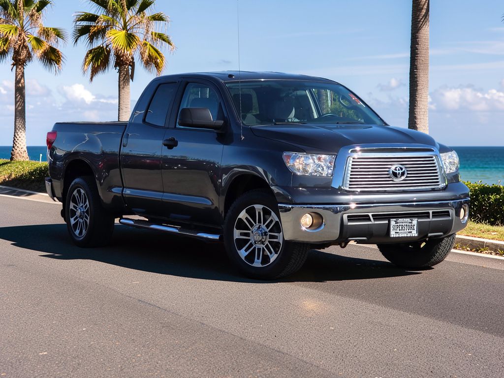 2012 Toyota Tundra 4.6 Auto Tundra Grade Double Cab's photo