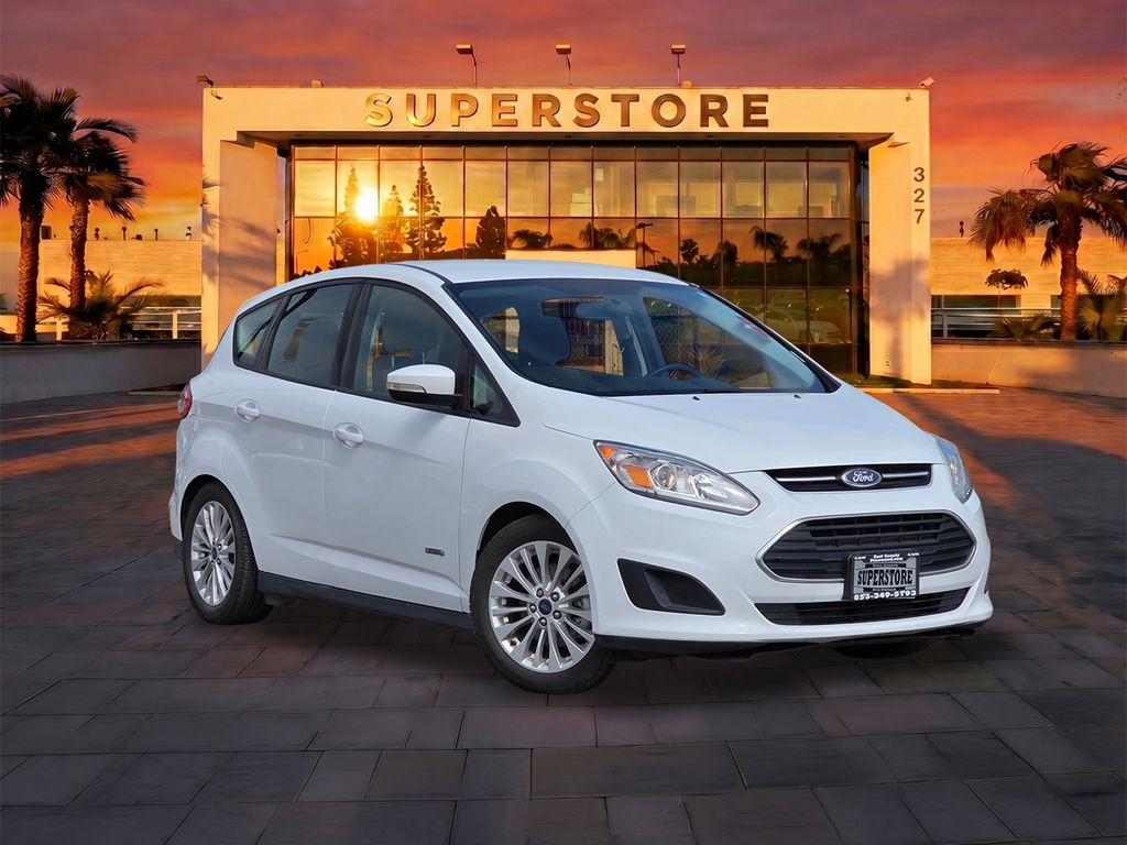 2017 Ford C-Max PHEV SE's photo