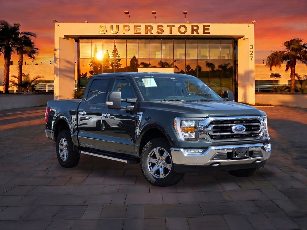 2021 Ford F-150 XLT 4x4 SuperCrew 145 in's photo