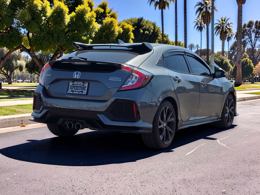View vehicle photo 7