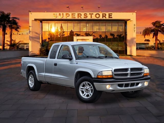 Bright Silver Metallic 2004 Dodge Dakota Sport Club Cab RWD Pickup Truck Rear-Wheel Drive Automatic