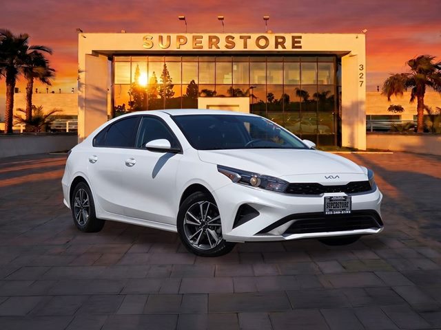 2024 Kia Forte LXS FWD