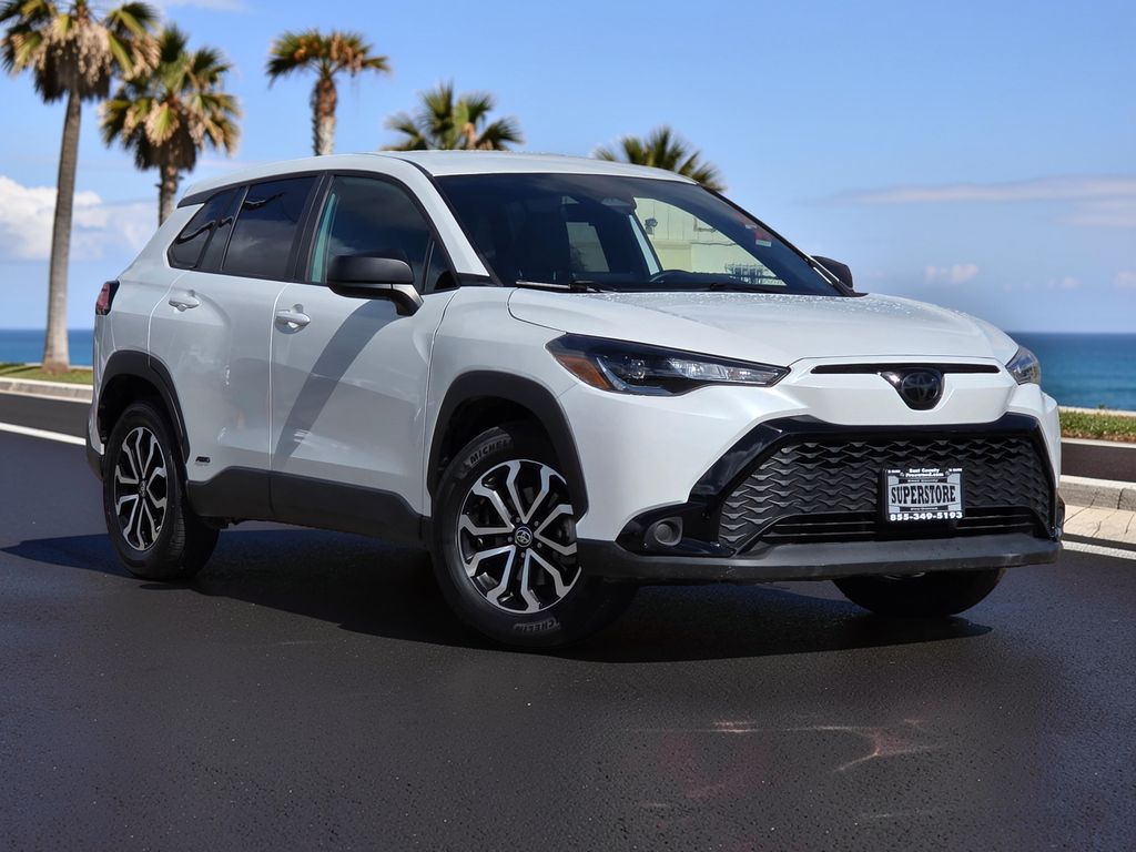 2024 Toyota Corolla Cross Hybrid S AWD's photo