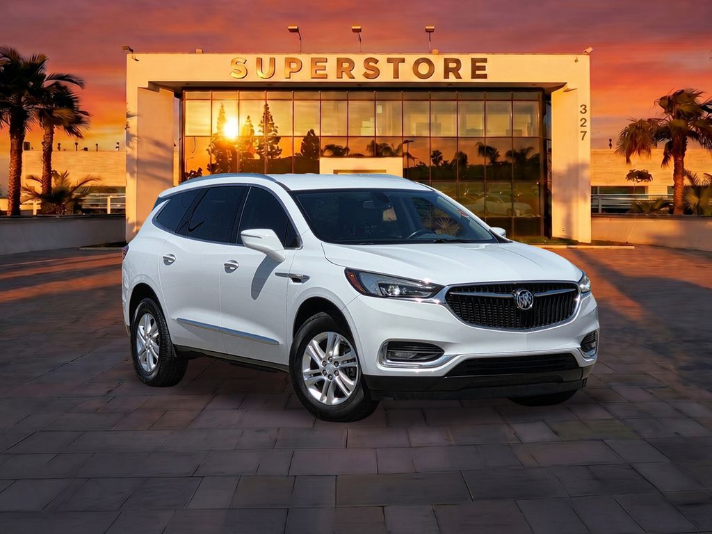 2019 Buick Enclave Essence's photo