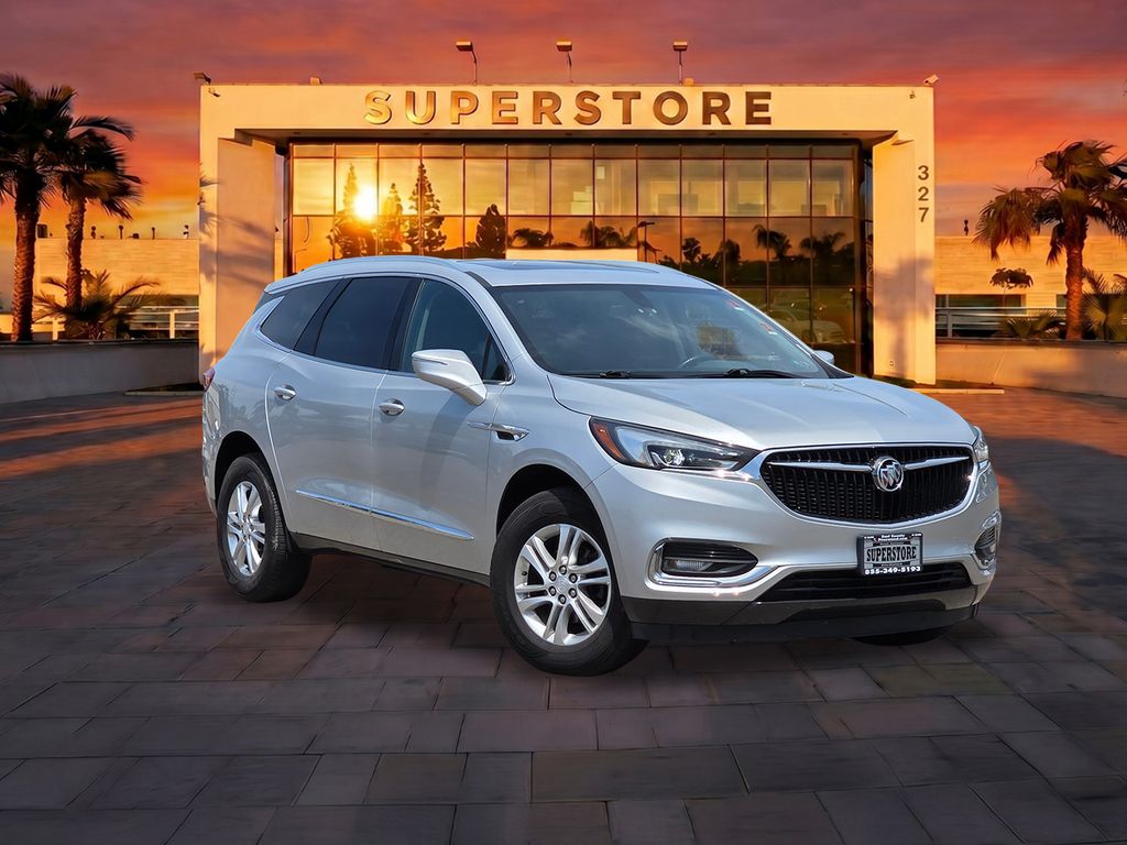 2019 Buick Enclave Essence's photo