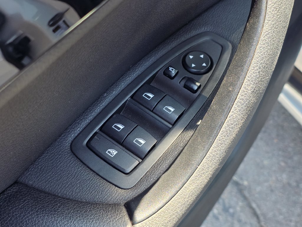 Photo 25 of this BMW X1