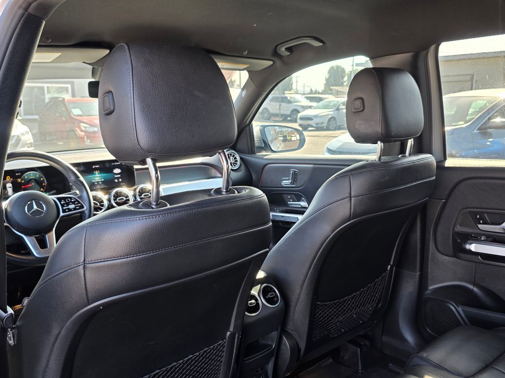 Photo 22 of this Mercedes-Benz GLB 250