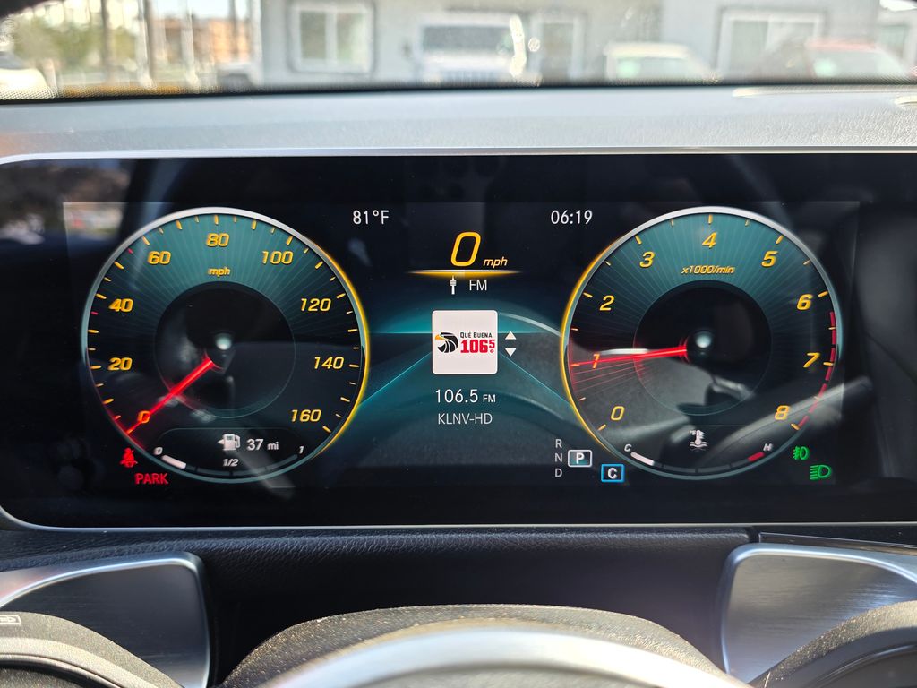 Photo 29 of this Mercedes-Benz GLB 250