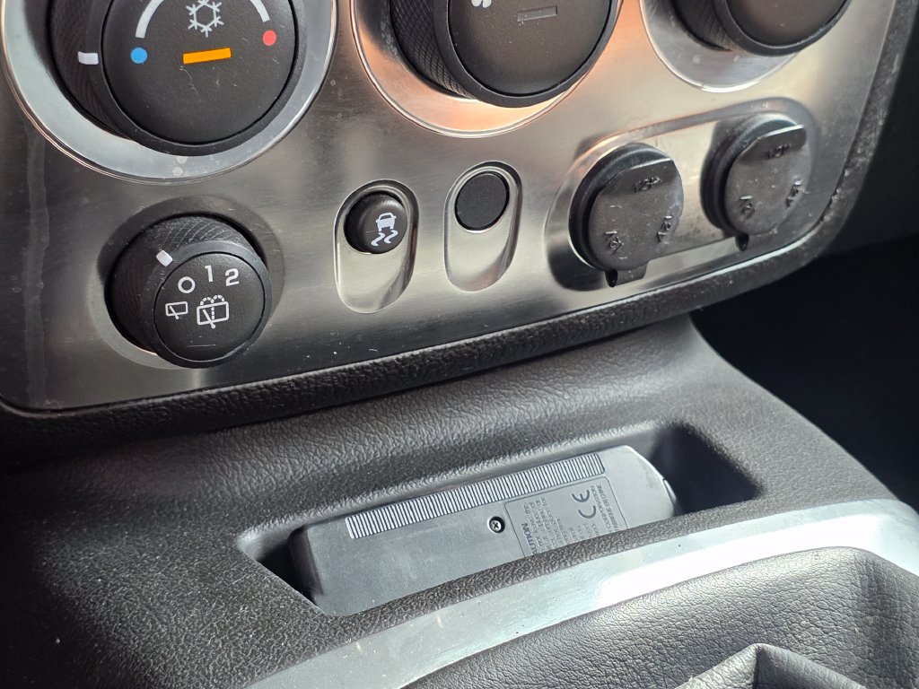 Photo 39 of this HUMMER H3