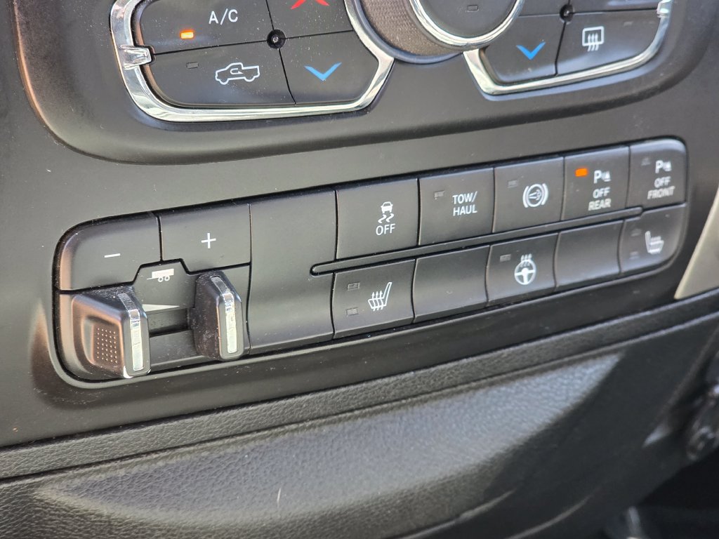 Photo 35 of this Ram 2500
