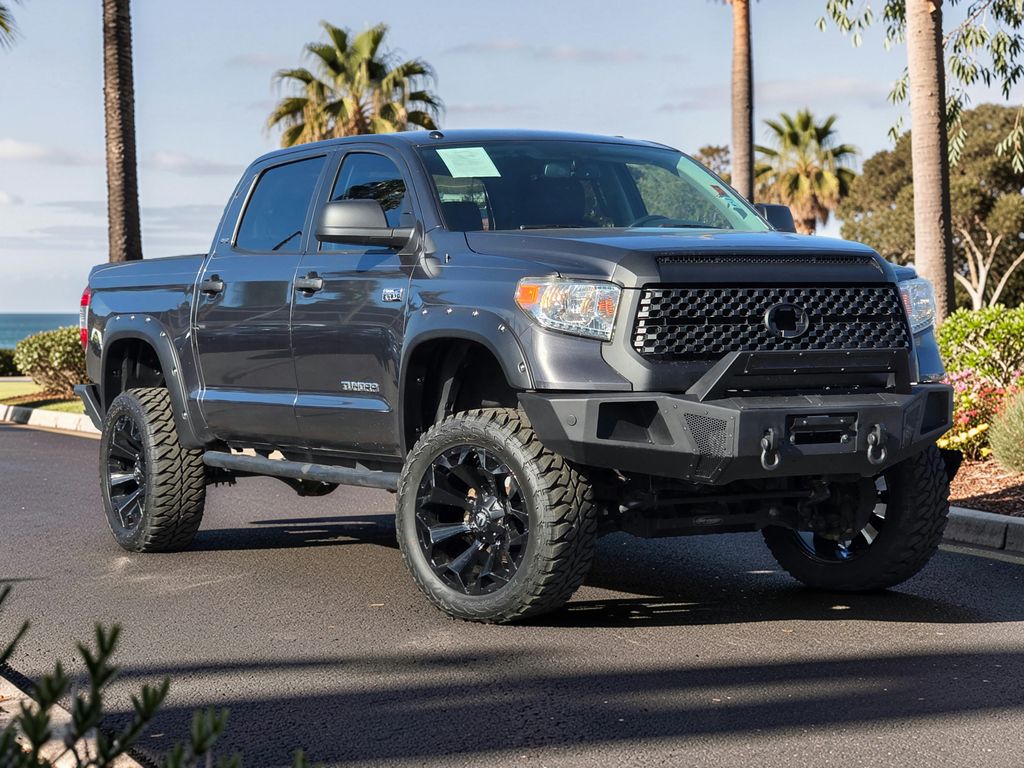 Photo 2 of this Toyota Tundra 4WD