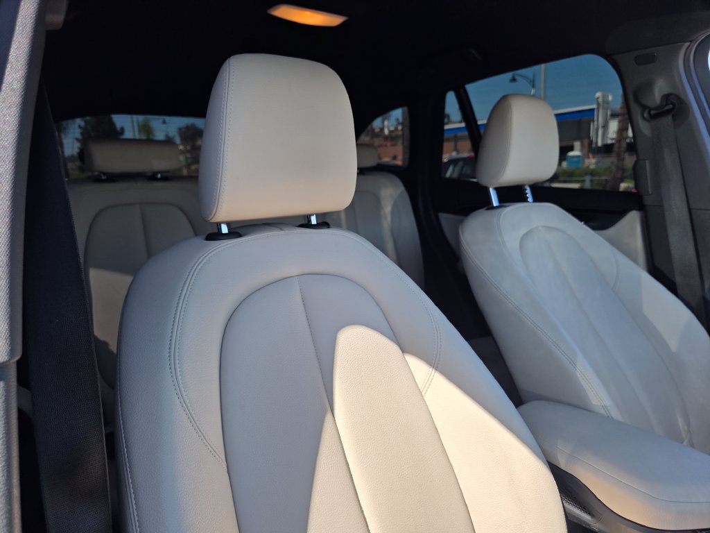 Photo 13 of this BMW X1