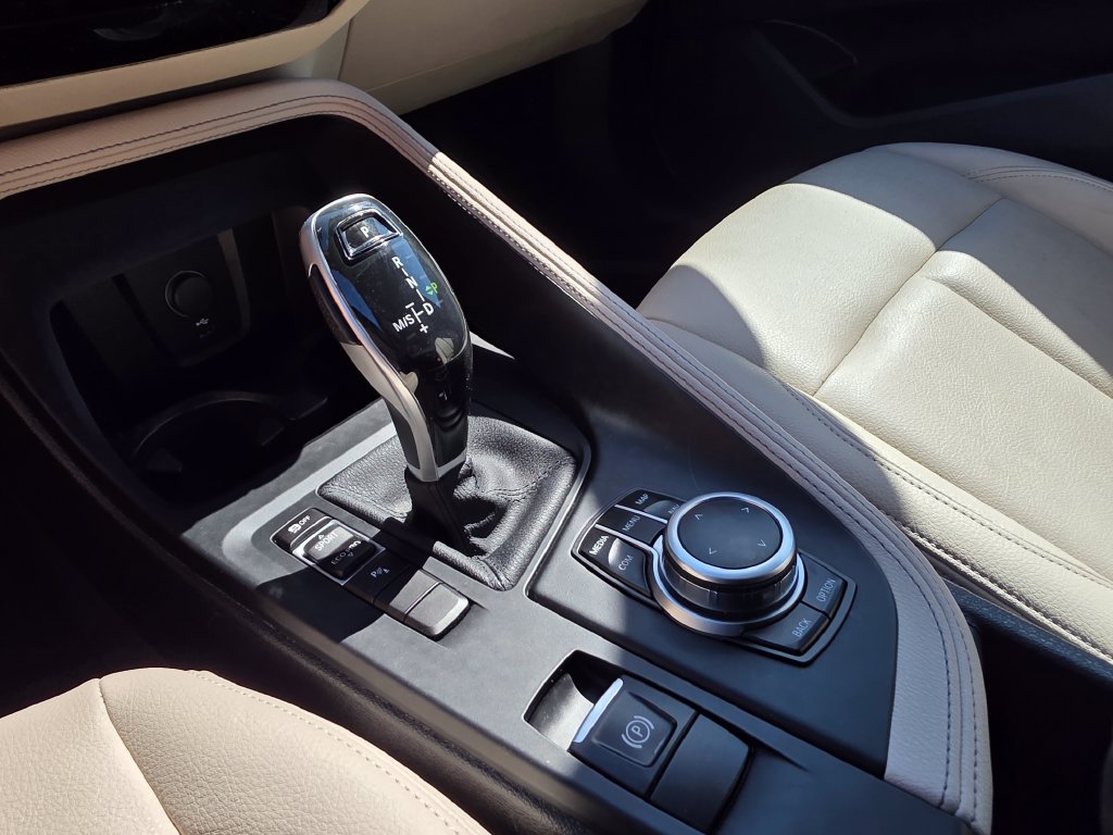 Photo 33 of this BMW X1