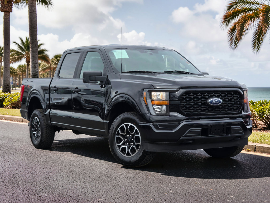 Photo 2 of this Ford F-150