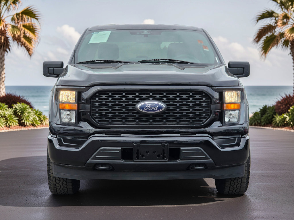 Photo 3 of this Ford F-150
