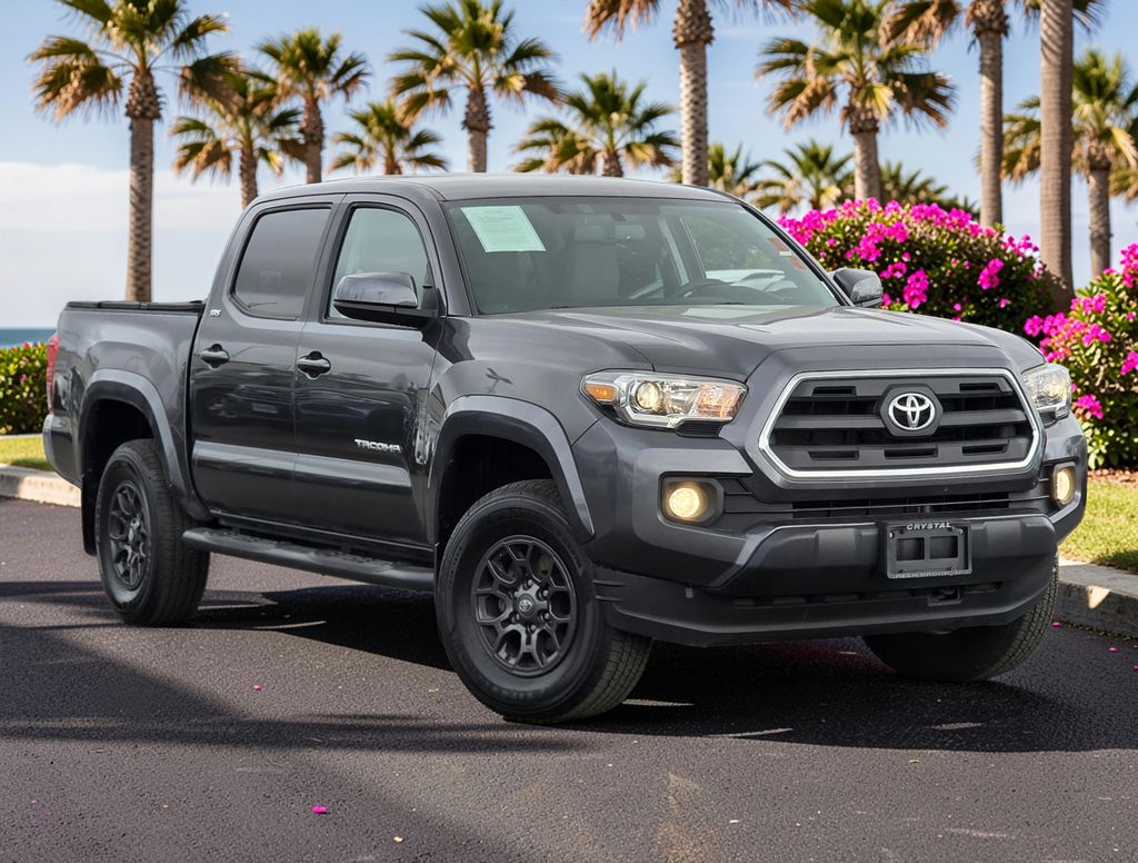 Photo 2 of this Toyota Tacoma
