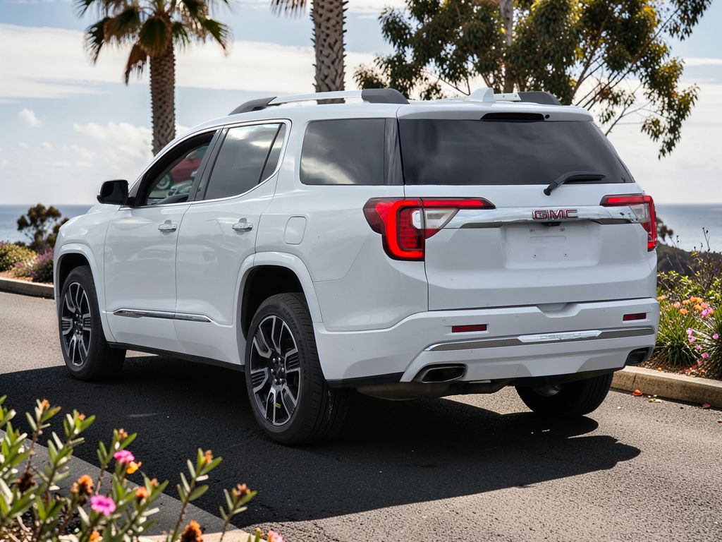 Photo 6 of this GMC Acadia
