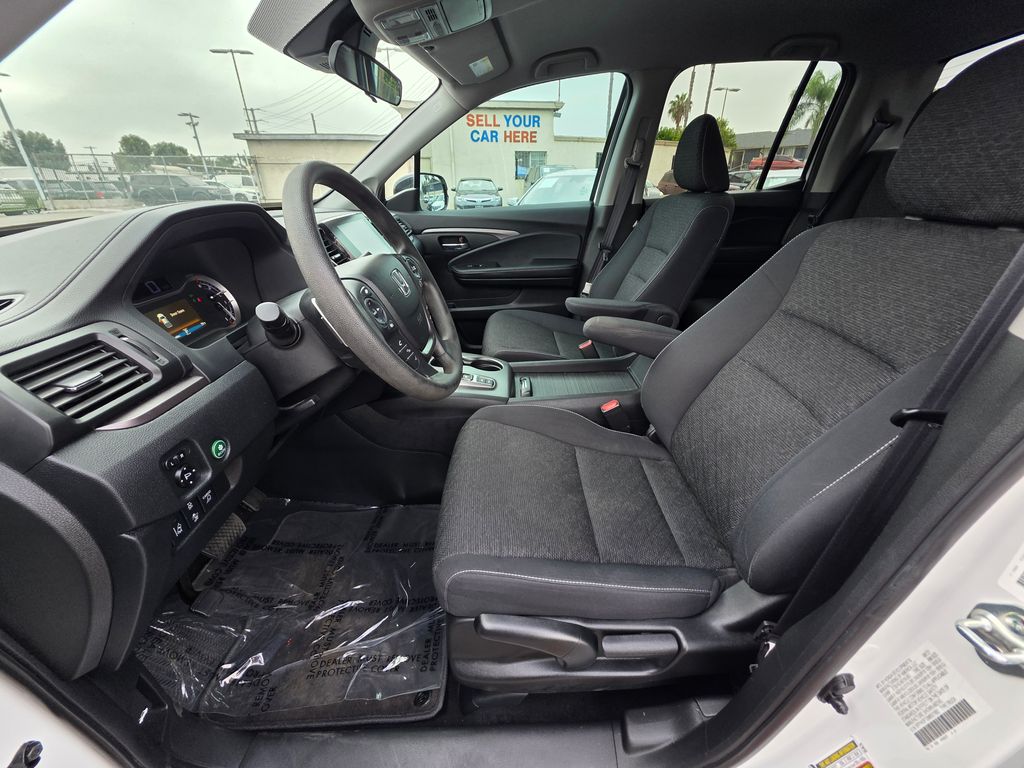 Photo 16 of this Honda Ridgeline