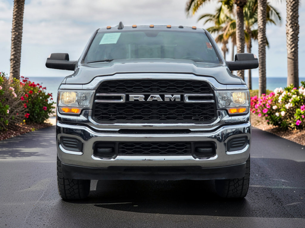 Photo 4 of this Ram 3500