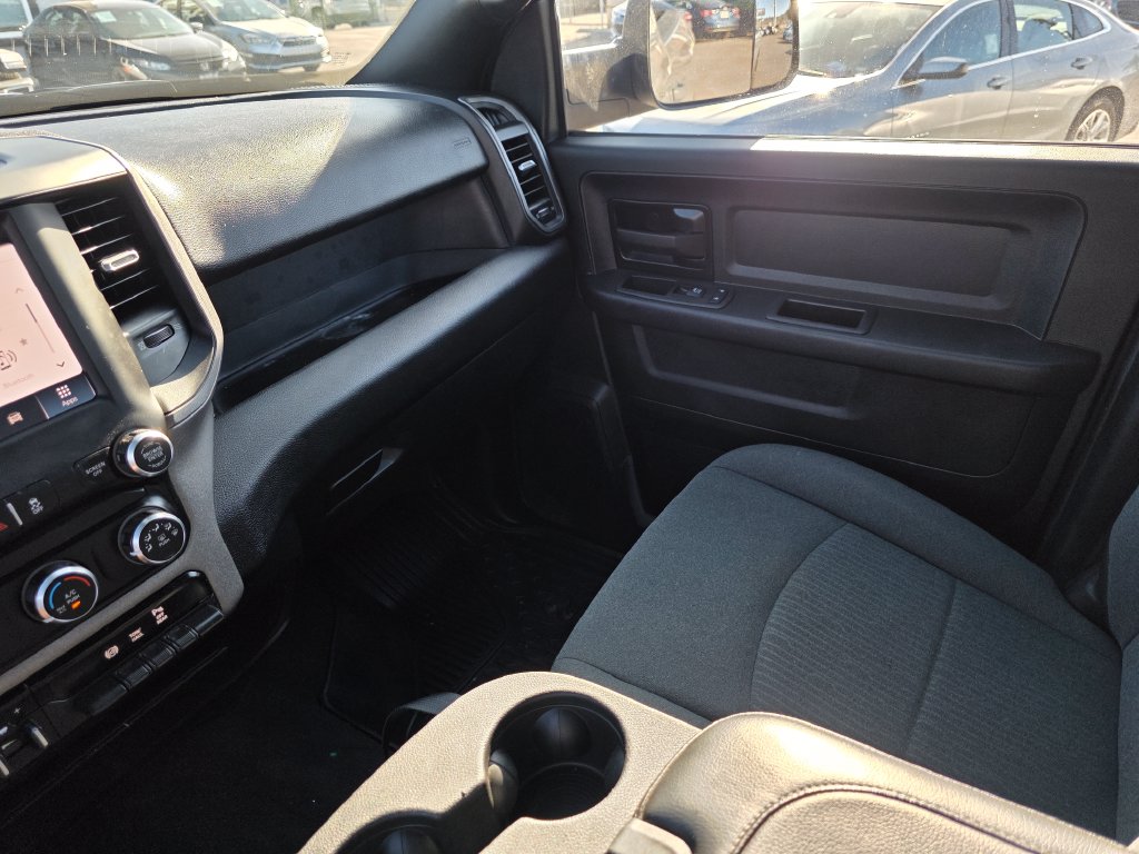 Photo 33 of this Ram 3500