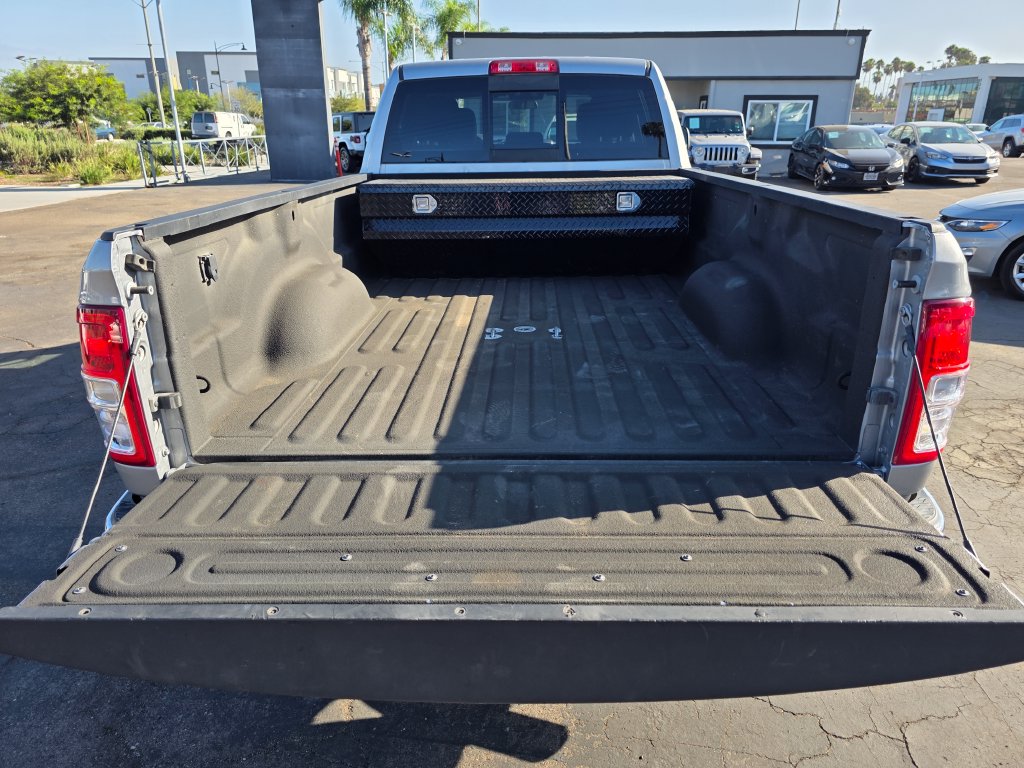 Photo 16 of this Ram 3500
