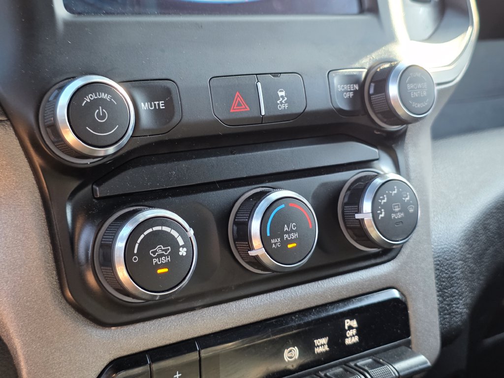 Photo 37 of this Ram 3500