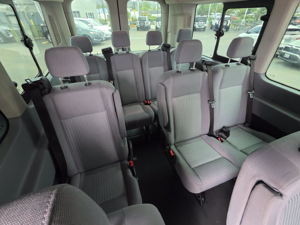 Photo 19 of this Ford Transit Wagon