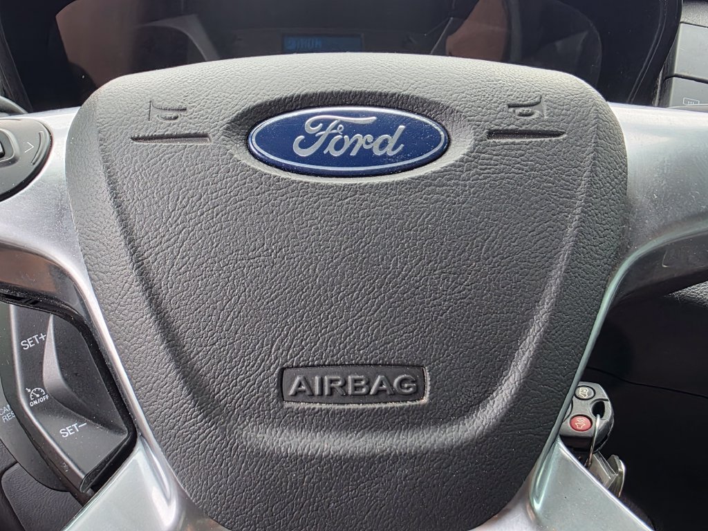 Photo 33 of this Ford Transit Wagon