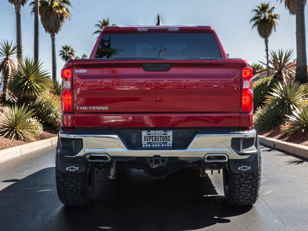 Photo 7 of this Chevrolet Silverado 1500