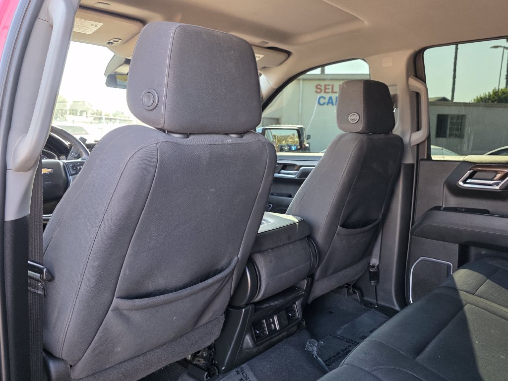 Photo 23 of this Chevrolet Silverado 1500