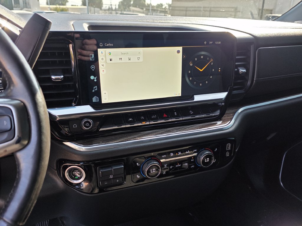 Photo 32 of this Chevrolet Silverado 1500