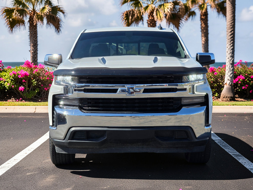 Photo 4 of this Chevrolet Silverado 1500