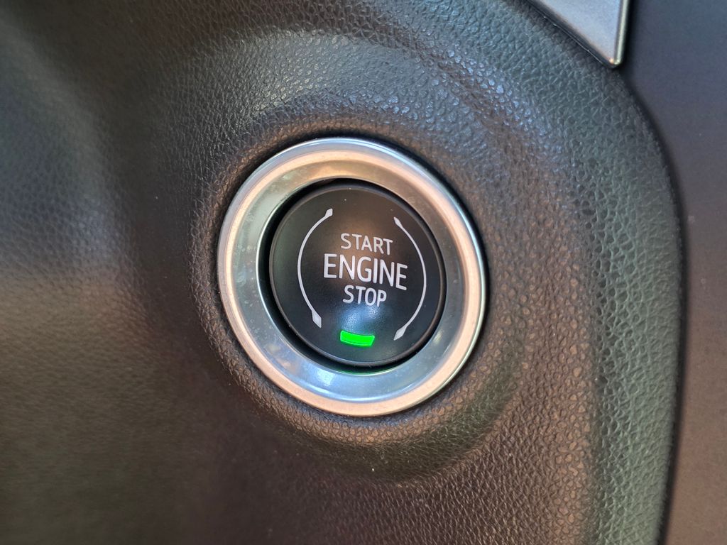 Photo 40 of this Chevrolet Silverado 1500