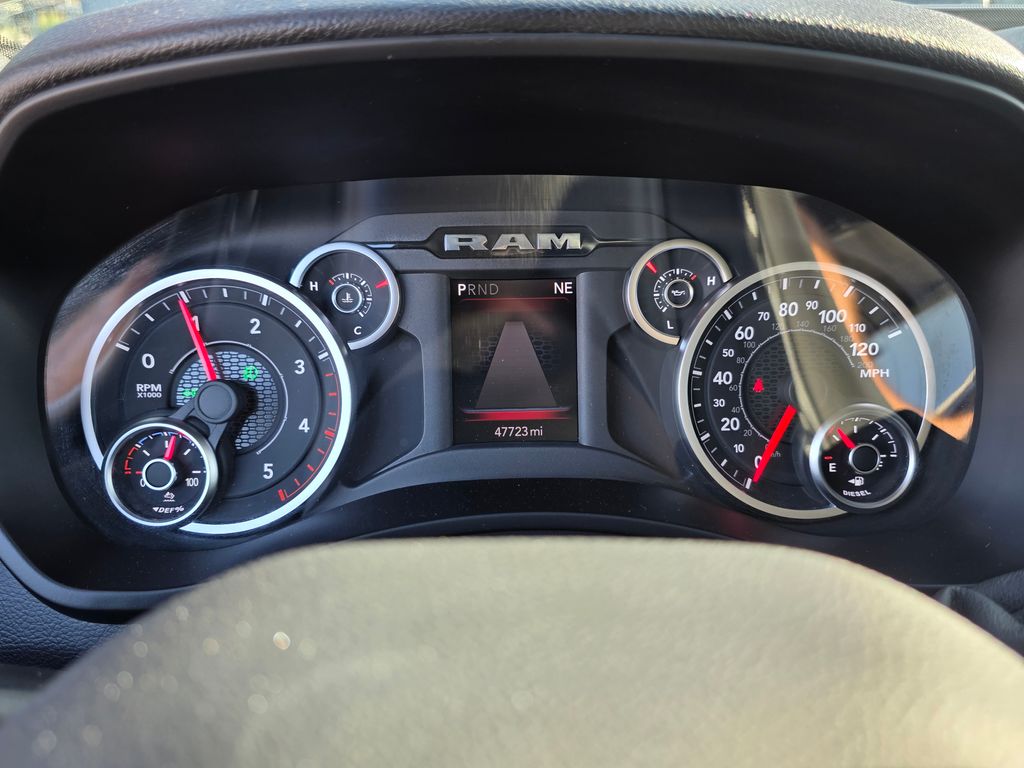 Photo 26 of this Ram 3500