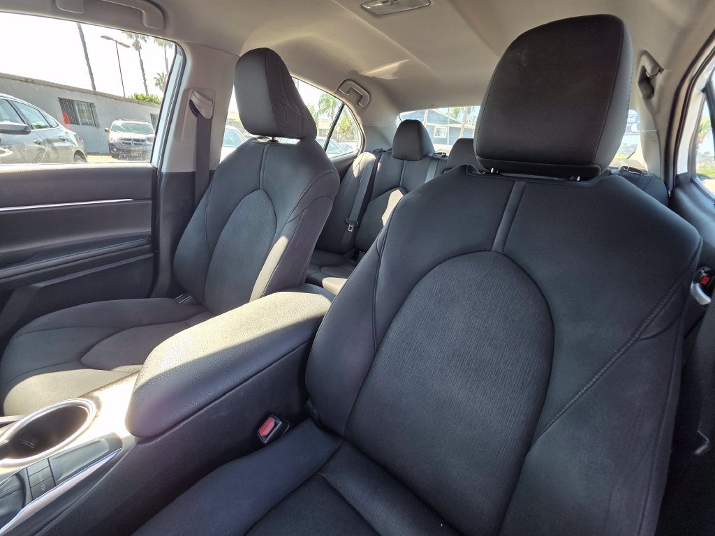 Photo 16 of this Toyota Camry