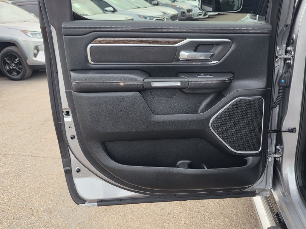 Photo 23 of this Ram 1500